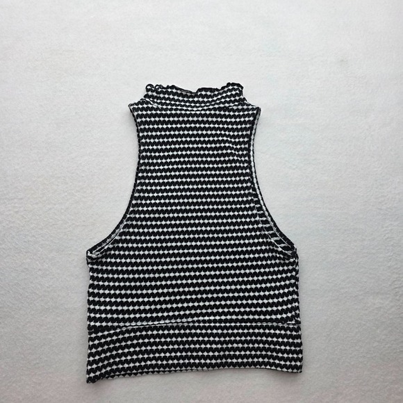 Free People Womens XS TopMock‎ Neck Sleeveless Black White Geometric Textured - Picture 2 of 6